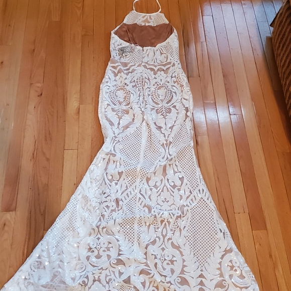 Gorgeous Maxi Dress Beaded Looks like Lace XL by XOXO - Picture 3 of 7